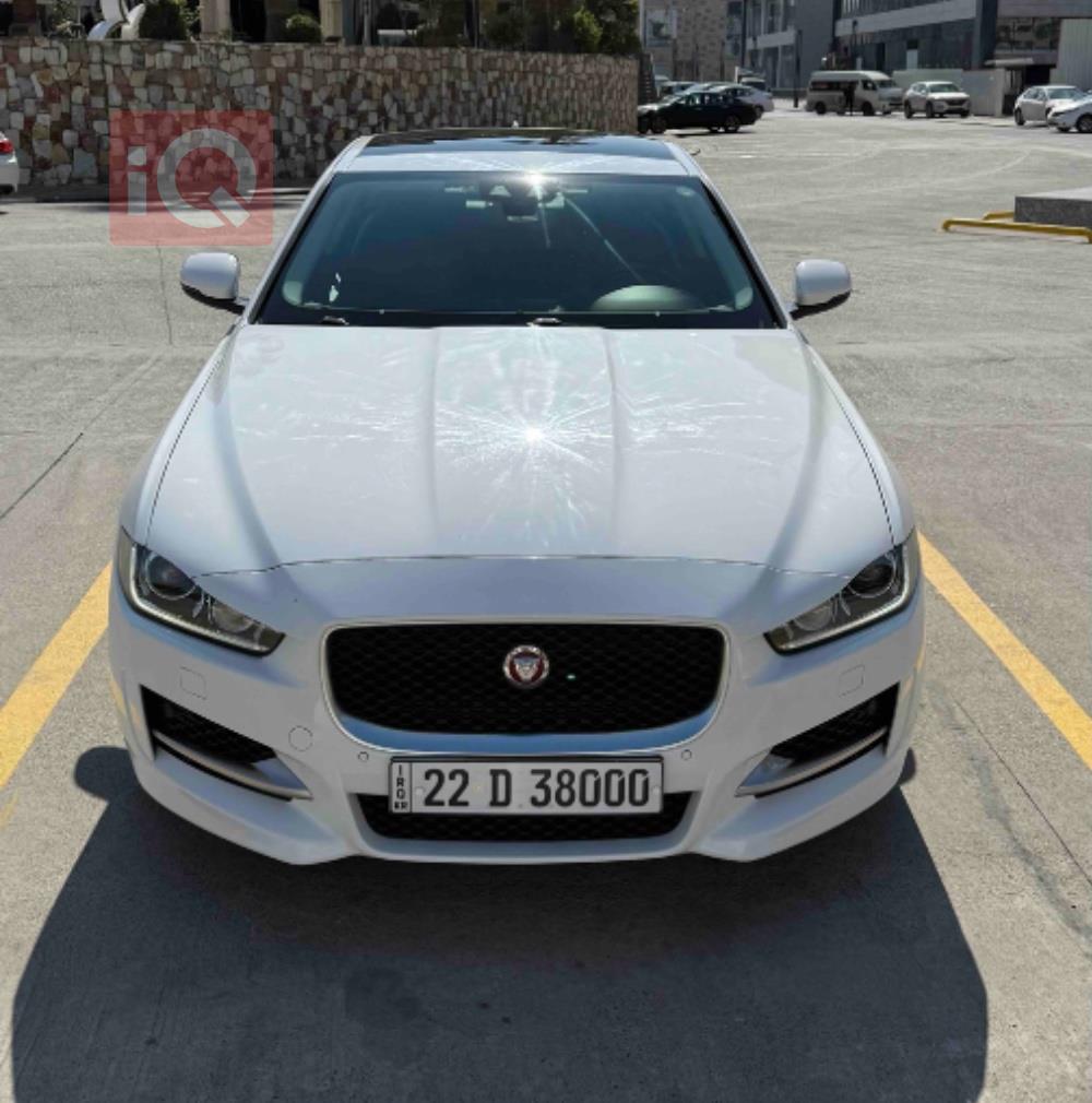 Jaguar XE